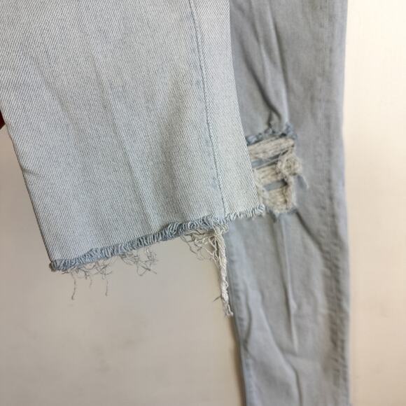 Madewell High Rise The Mom Jean Raw Hem Light Blue Ankle - Size 26 - Picture 5 of 13